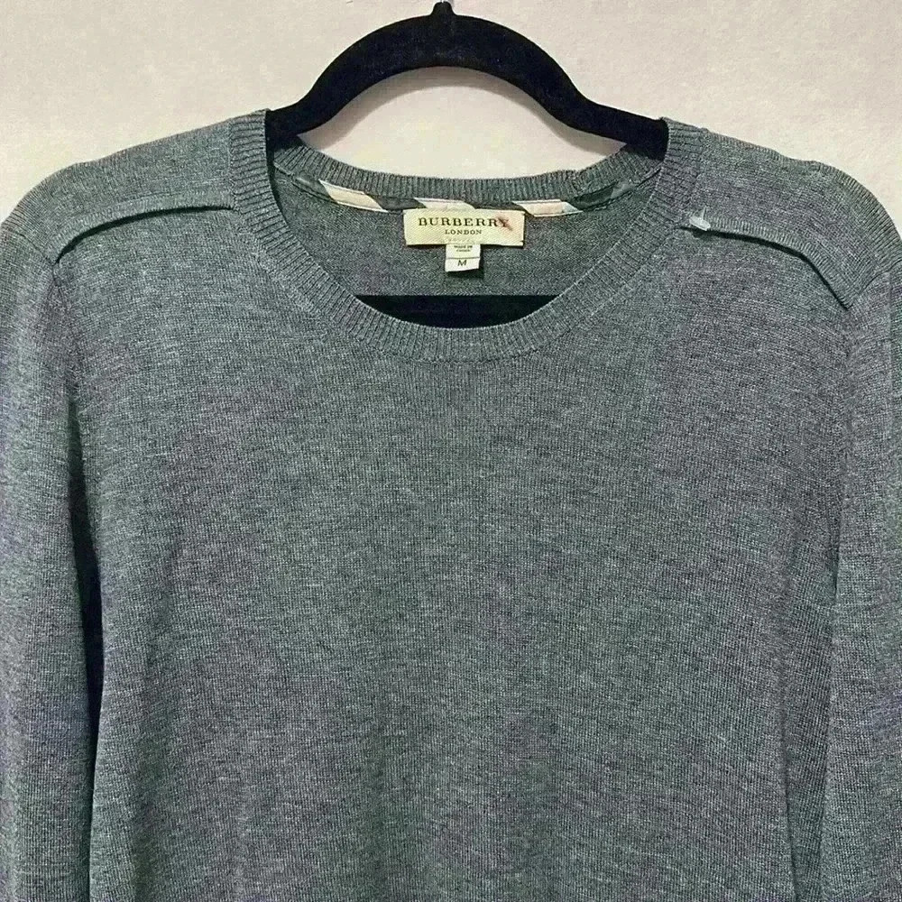 Burberry - Picture 2 of 6